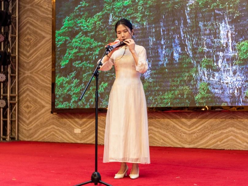 拓路前行·領(lǐng)跑未來 | 集團(tuán)2023年度總結(jié)會(huì)暨2024迎新晚會(huì)圓滿結(jié)束！(圖28)