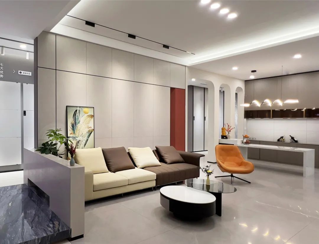 終端風采 | 強輝江山旗艦店,以現(xiàn)代設計聚合時尚空間之美(圖13) 終端風采 | 強輝江山旗艦店,以現(xiàn)代設計聚合時尚空間之美(圖13)