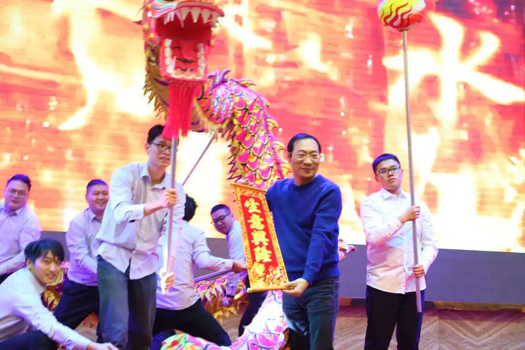 金虎迎新·領跑2022 | 集團年度總結會暨新年晚會完美落幕！(圖16)