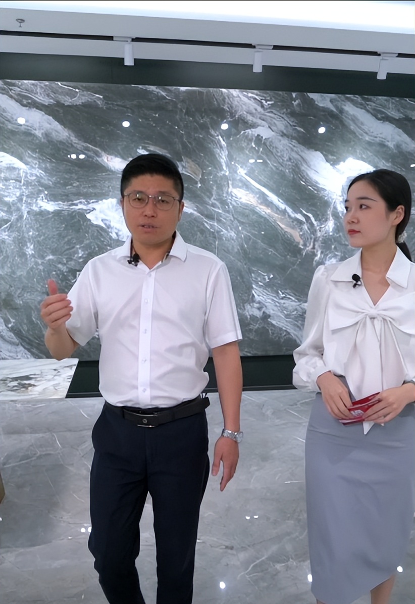 招商落幕!做強(qiáng)商,他們都選了強(qiáng)輝精工瓷磚!(圖4) 招商落幕!做強(qiáng)商,他們都選了強(qiáng)輝精工瓷磚!(圖4)