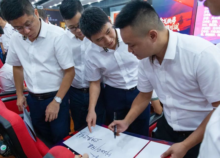 燃！“金戈鐵馬 英雄對戰”強輝營銷PK賽正式開啟(圖6)