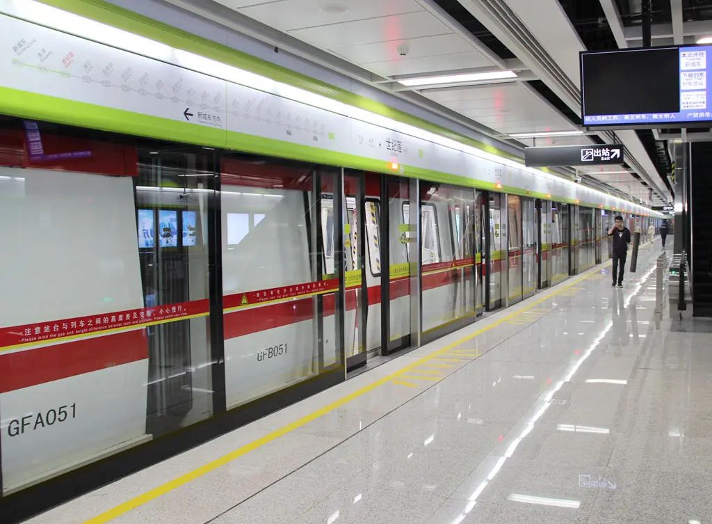 全速前進 | 2023強輝廣佛地鐵站廣告重磅登陸(圖3) 圖片