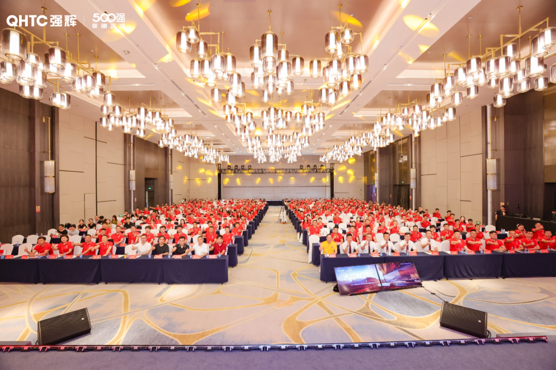 大地·大師·大宅 | 2024強輝精工瓷磚全國經(jīng)銷商峰會圓滿舉辦!(圖3) 大地·大師·大宅 | 2024強輝精工瓷磚全國經(jīng)銷商峰會圓滿舉辦!(圖3)