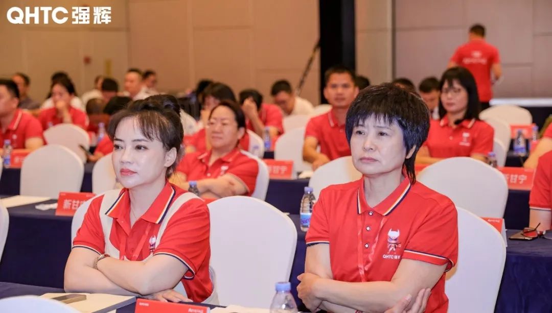 大地·大師·大宅 | 2024強輝精工瓷磚全國經(jīng)銷商峰會圓滿舉辦!(圖47) 大地·大師·大宅 | 2024強輝精工瓷磚全國經(jīng)銷商峰會圓滿舉辦!(圖47)