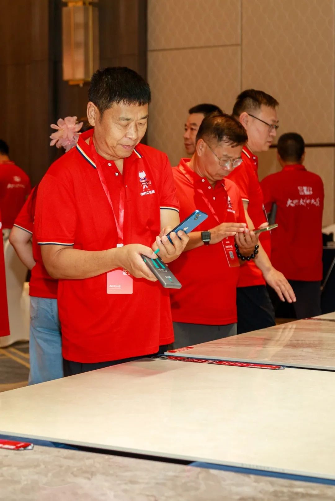 大地·大師·大宅 | 2024強輝精工瓷磚全國經(jīng)銷商峰會圓滿舉辦!(圖52) 大地·大師·大宅 | 2024強輝精工瓷磚全國經(jīng)銷商峰會圓滿舉辦!(圖52)