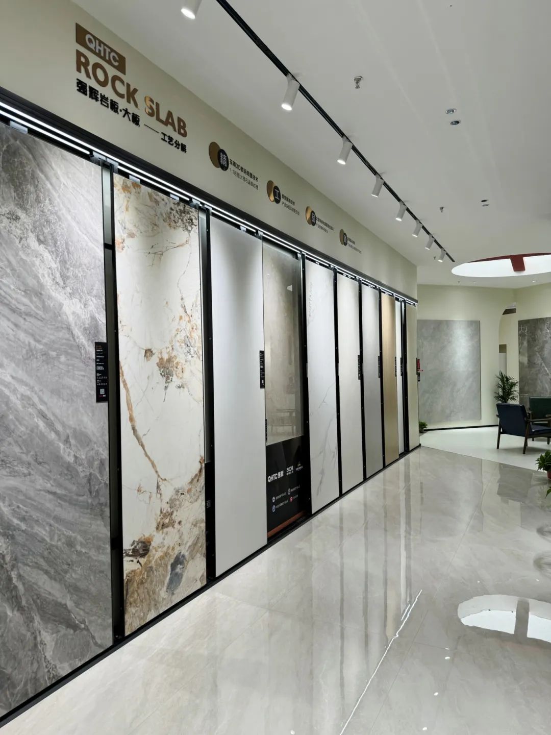 終端風(fēng)采 | 強(qiáng)輝焦作旗艦店,打卡家居美學(xué)新地標(biāo)(圖13) 終端風(fēng)采 | 強(qiáng)輝焦作旗艦店,打卡家居美學(xué)新地標(biāo)(圖13)