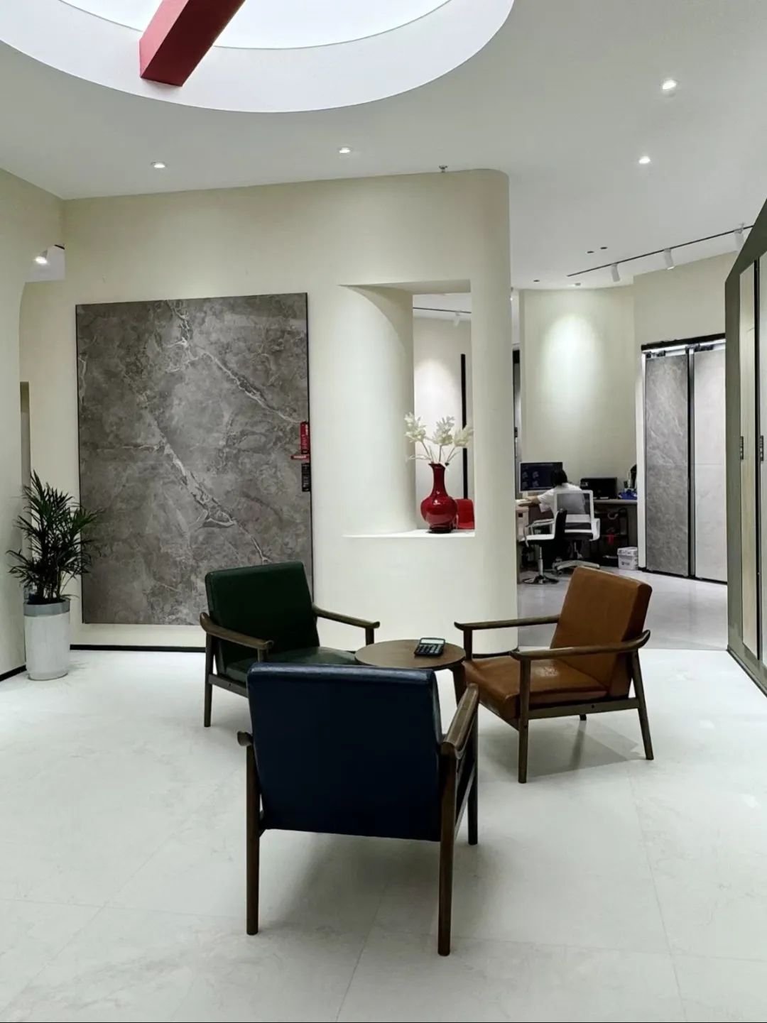 終端風(fēng)采 | 強(qiáng)輝焦作旗艦店,打卡家居美學(xué)新地標(biāo)(圖16) 終端風(fēng)采 | 強(qiáng)輝焦作旗艦店,打卡家居美學(xué)新地標(biāo)(圖16)