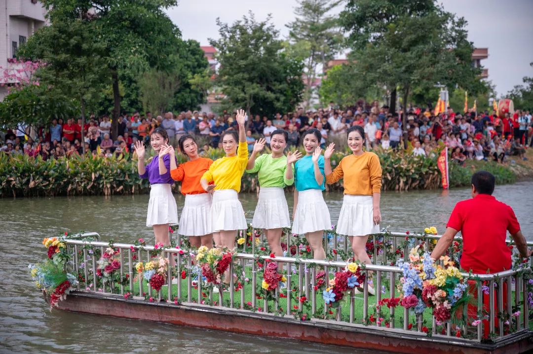 燃動金秋 | 草艇競渡,奪人風采彰顯非遺文化瑰寶之韻(圖7) 燃動金秋 | 草艇競渡,奪人風采彰顯非遺文化瑰寶之韻(圖7)