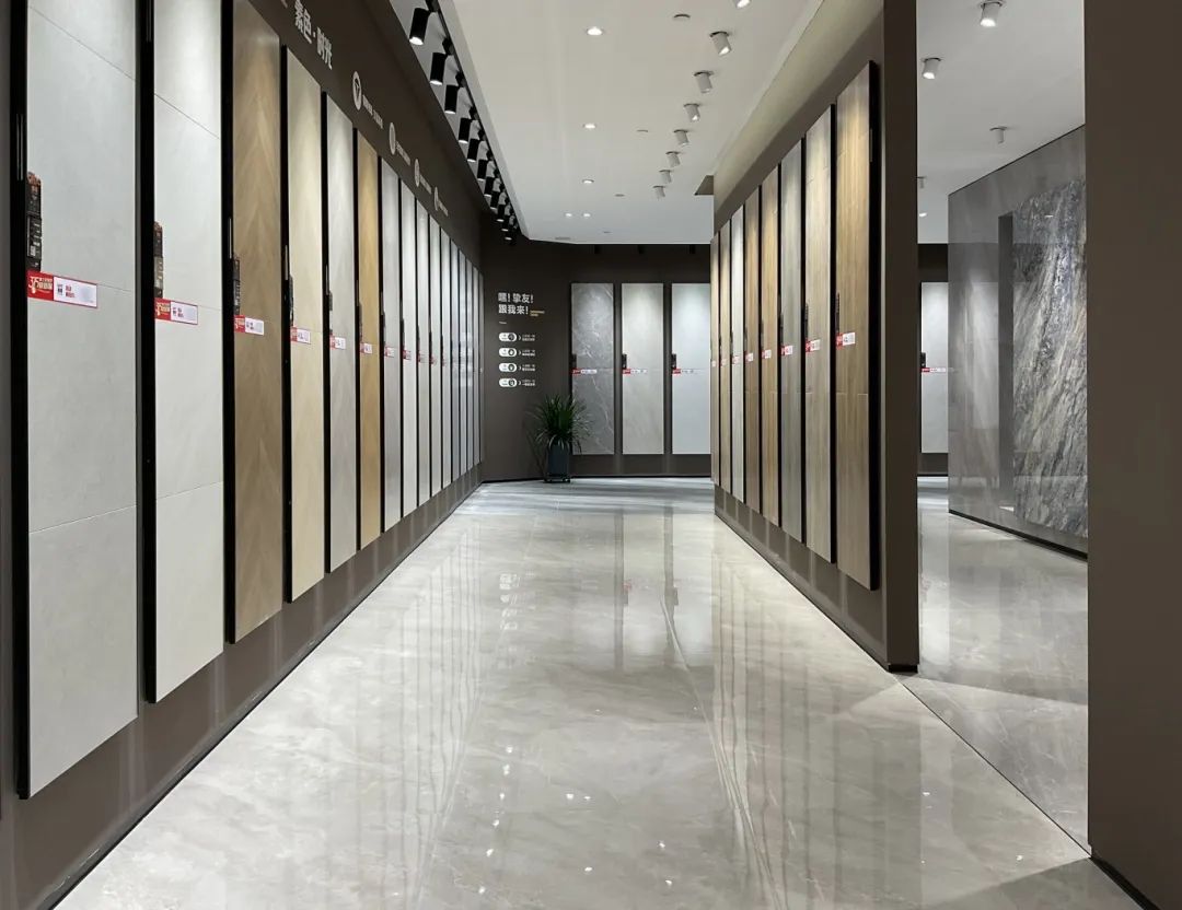 終端風采 | 強輝東營旗艦店，探尋質(zhì)感空間的詩意生活(圖12)