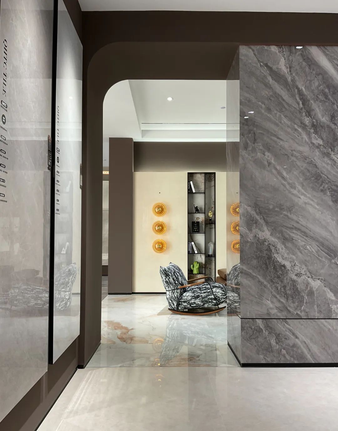 終端風采 | 強輝東營旗艦店，探尋質(zhì)感空間的詩意生活(圖18)