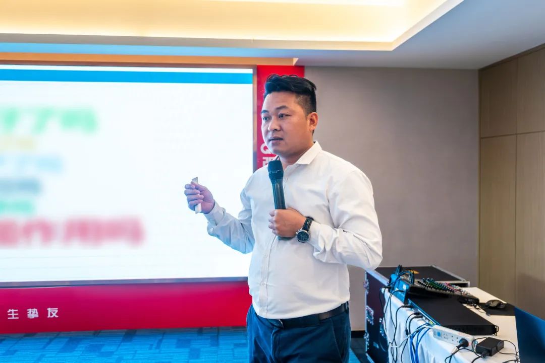 聚勢共鑒?標(biāo)桿領(lǐng)航 | 強輝2025區(qū)域培訓(xùn)峰會暨美學(xué)賦能行動晉江站圓滿落幕(圖13) 聚勢共鑒?標(biāo)桿領(lǐng)航 | 強輝2025區(qū)域培訓(xùn)峰會暨美學(xué)賦能行動晉江站圓滿落幕(圖13)