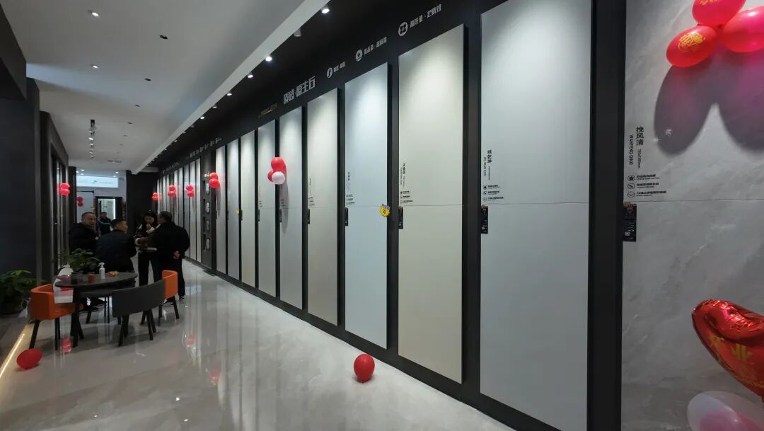 匠心筑境，美學(xué)啟航 | 強輝務(wù)川旗艦店盛大啟幕(圖9)